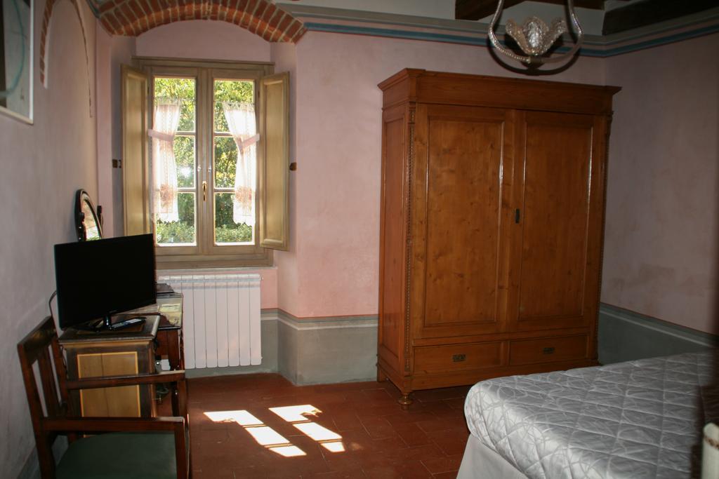 Residenza Fra Le Torri - Charme & Art Gallery Home Arezzo Cameră foto